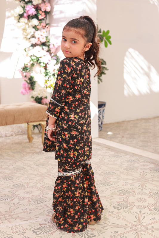 Black And White Lawn Gharar-KG 010