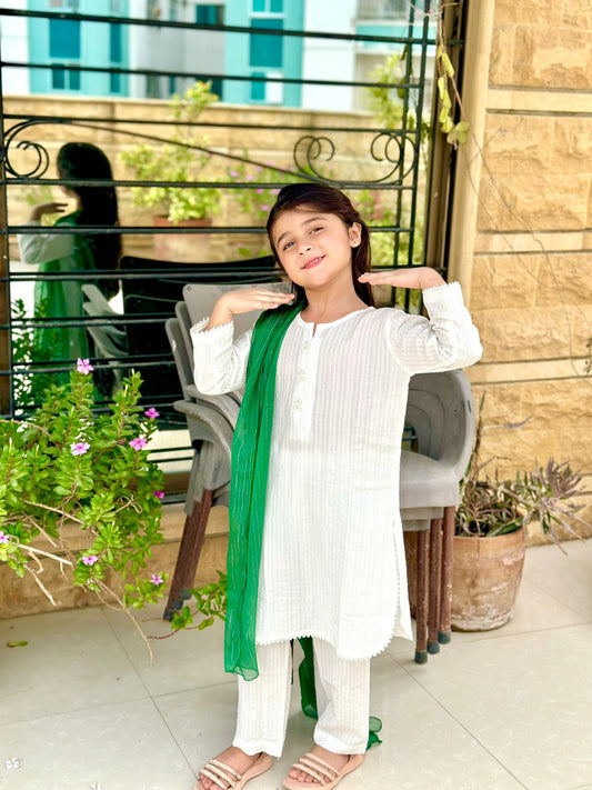 White Round Hem Kurta Trouser With Green Dupata KST 066
