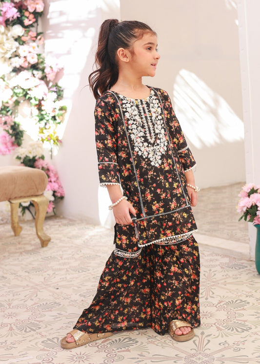 Black And White Lawn Gharar-KG 010