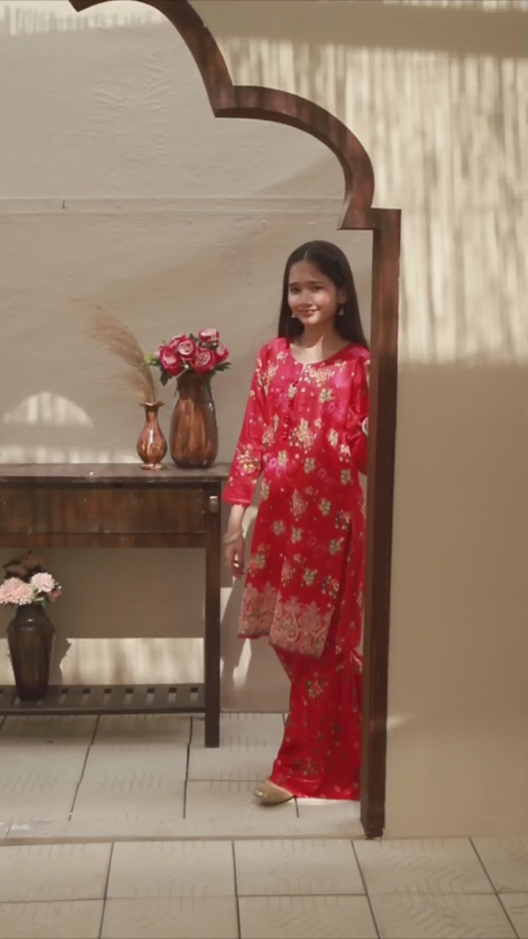 Tomato Red 2ps Ghararaa Set KST 152